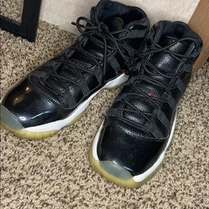 Jordan 11's (size 6.5)